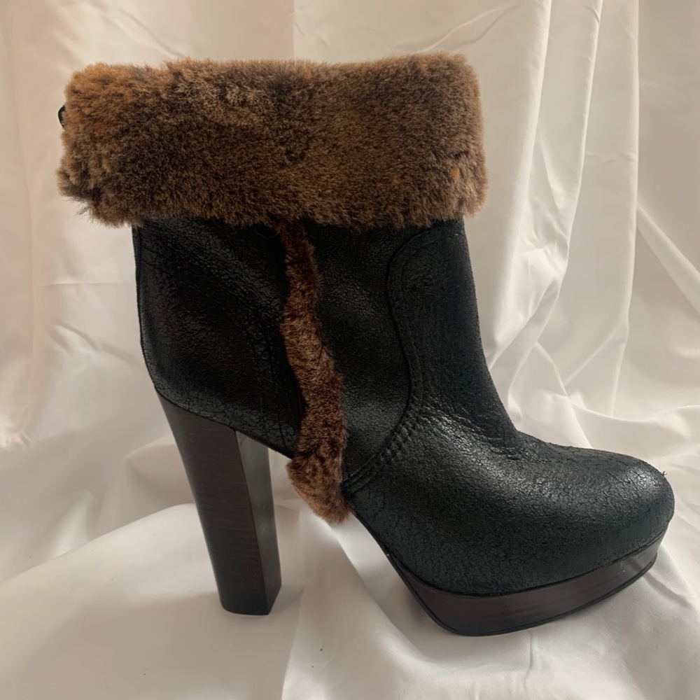 Tory Burch Faux Fur Collared Heeled Booties